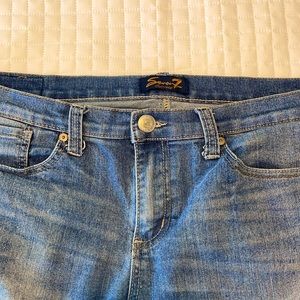 Seven classic jean Capri size 14